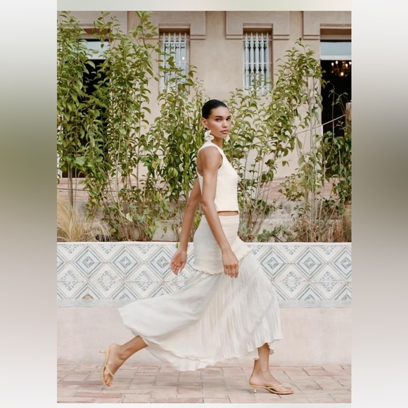 Zara Maxi Skirt size small - Picture 2 of 4